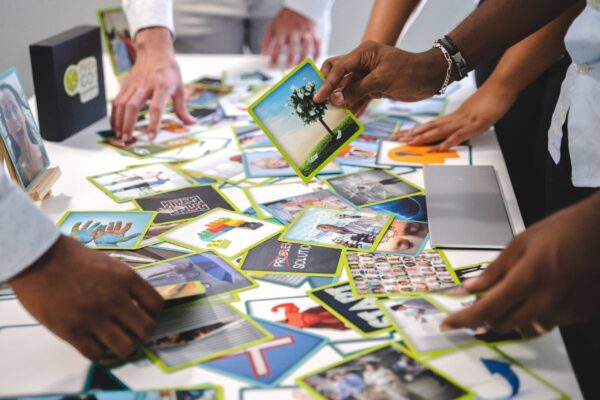 Les photolangages : l’outil indispensable pour animer vos réunions et ...